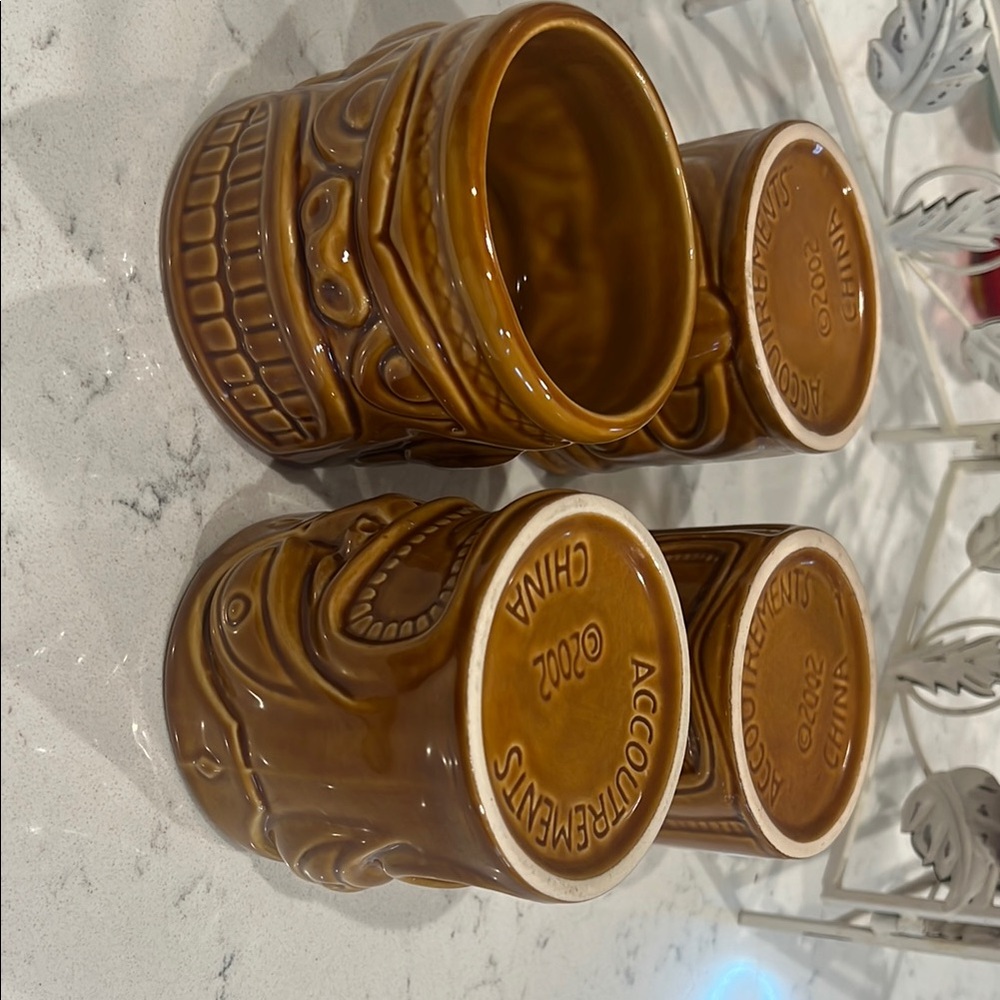Brown Tiki Mugs Set